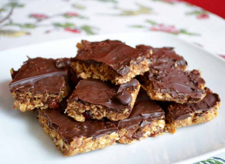 Ara Öğünlerin En Lezzetlisi Nefis Protein Bar Nasıl Yapılır?