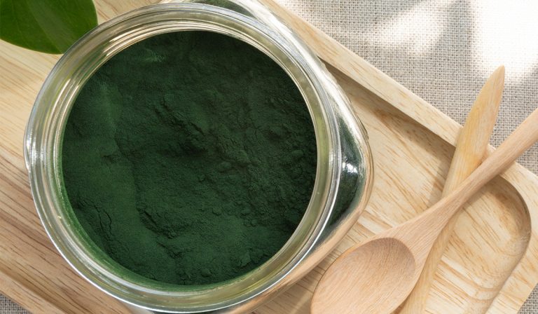 Hem Virüslerin Korkulu Rüyası Hem de Kas Yapıyor: Spirulina Platensis