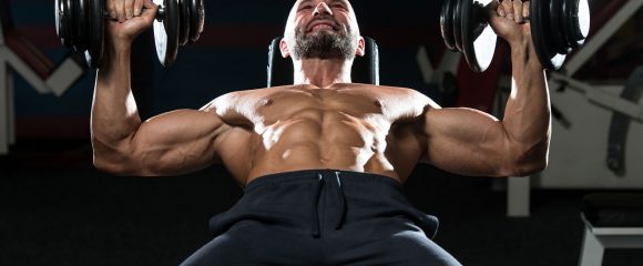 dambil-bench-press-egzersizi-nasil-yapilir