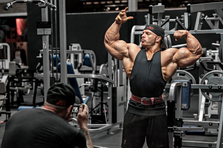 4 Kez 212 Olympia Şampiyonu Olan Flex Lewis’in 20 Kol Antrenmanı Sırrı