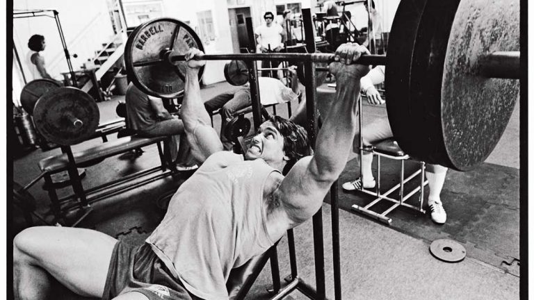 Bench Press Rehberi: Egzersiz Seçenekleri ve Teknik Bilgiler