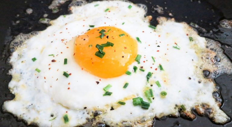 Kas Yapan ve Yüksek Miktarda Protein İçeren 5 Atıştırmalık Ara Öğün Alternatifi