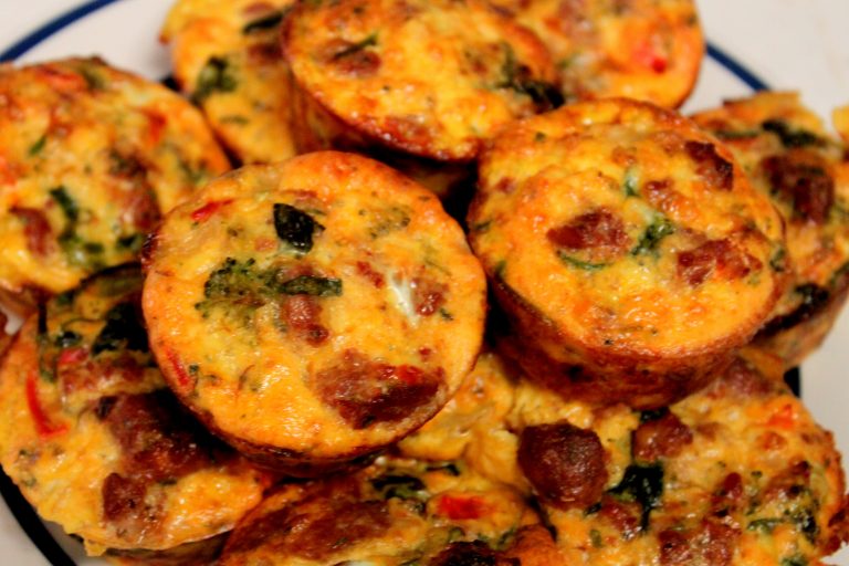 Vücut Geliştirmeye Uygun Yumurta ve Hindi Fümeli Muffin Tarifi