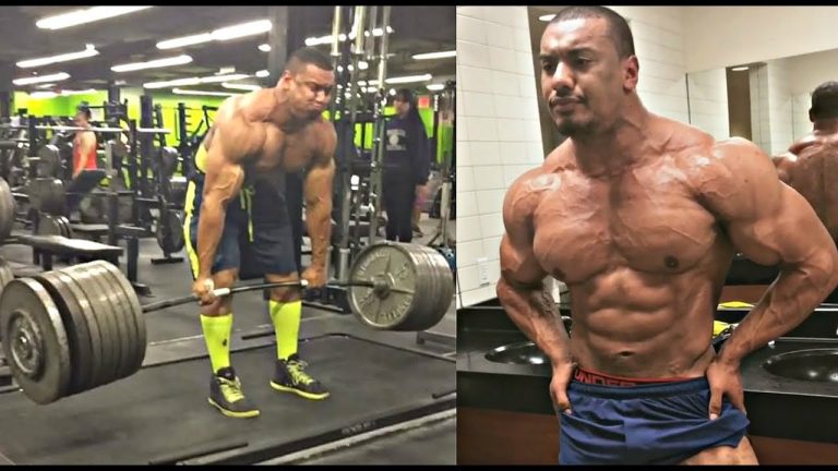 Dünyanın En İyi Powerlifting Sporcusu, İlk Vücut Geliştirme Yarışmasında Şampiyon Oldu