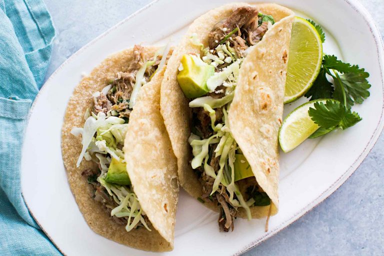 Zengin Besin Değerlerine Sahip, Diyete Uygun Salsa Soslu Hindili Taco Tarifi