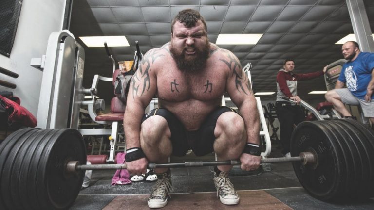 eddie-hall-100-metre-skierg-rekorunu-kirdi