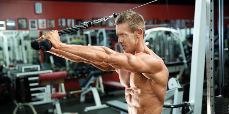 ust-duzey-triceps-gelisimi-icin-2-antrenman-modeli