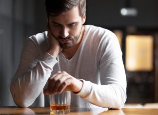 Zararları Saymakla Bitmeyen Alkol Yağ Yakımını Engelliyor! alkol-performans