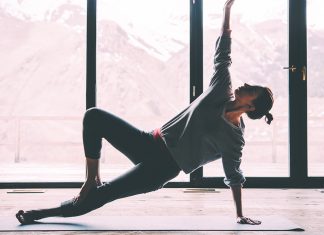 Evde Yoga Yapmadan Önce Mutlaka Bilmeniz Gerekenler evde-yoga-ogrenmek